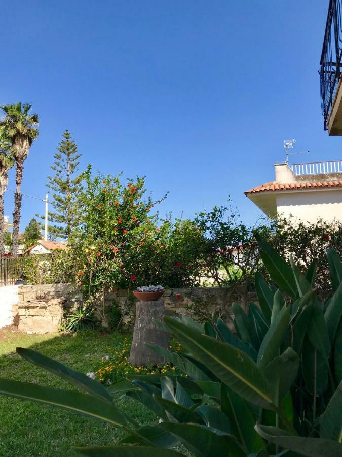 Villa Tetide - Фонтане Бианче Екстериор снимка